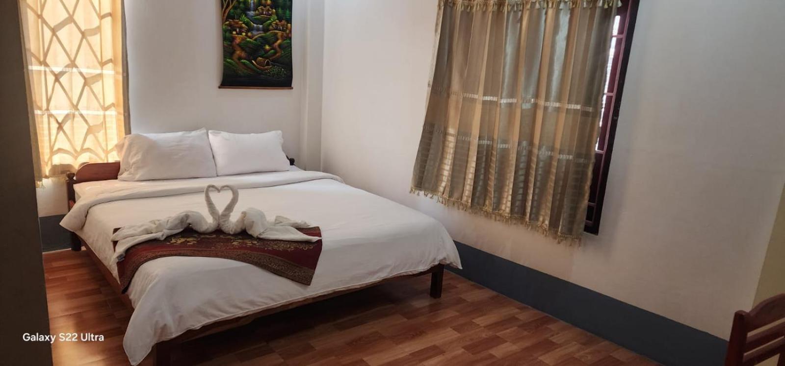 Thip Phavanh Guesthouse Muang Pakbèng Buitenkant foto
