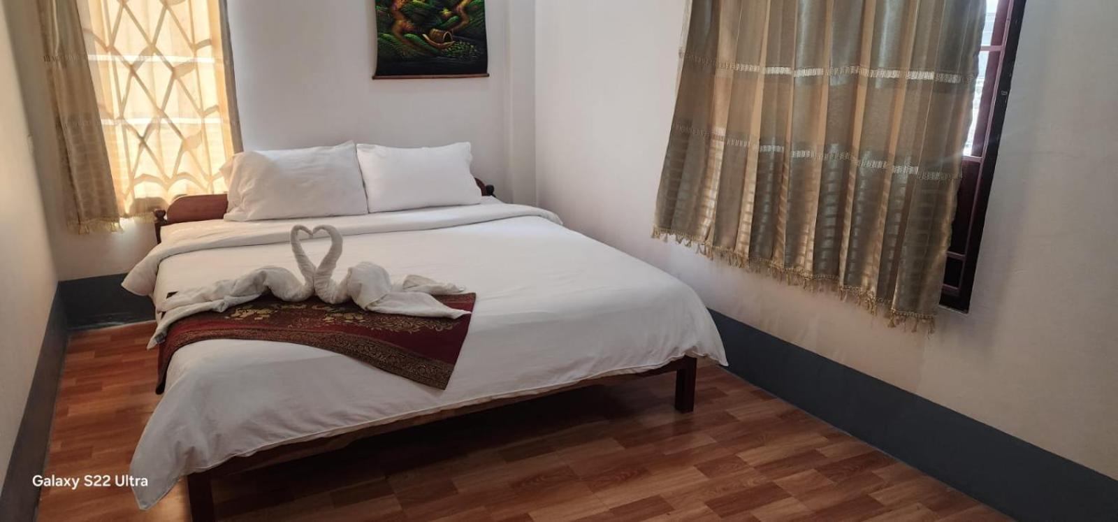 Thip Phavanh Guesthouse Muang Pakbèng Buitenkant foto