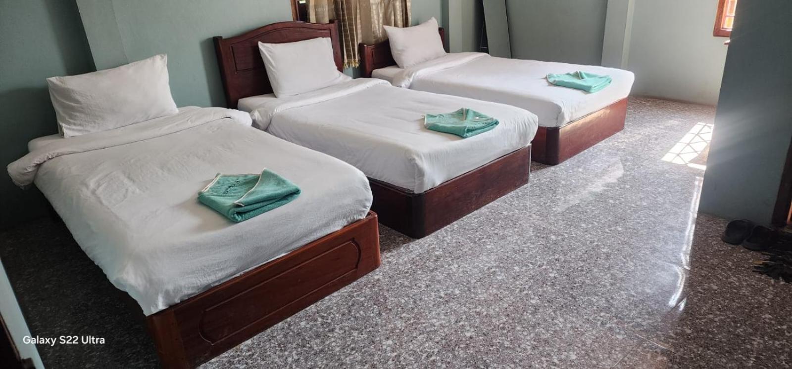Thip Phavanh Guesthouse Muang Pakbèng Buitenkant foto